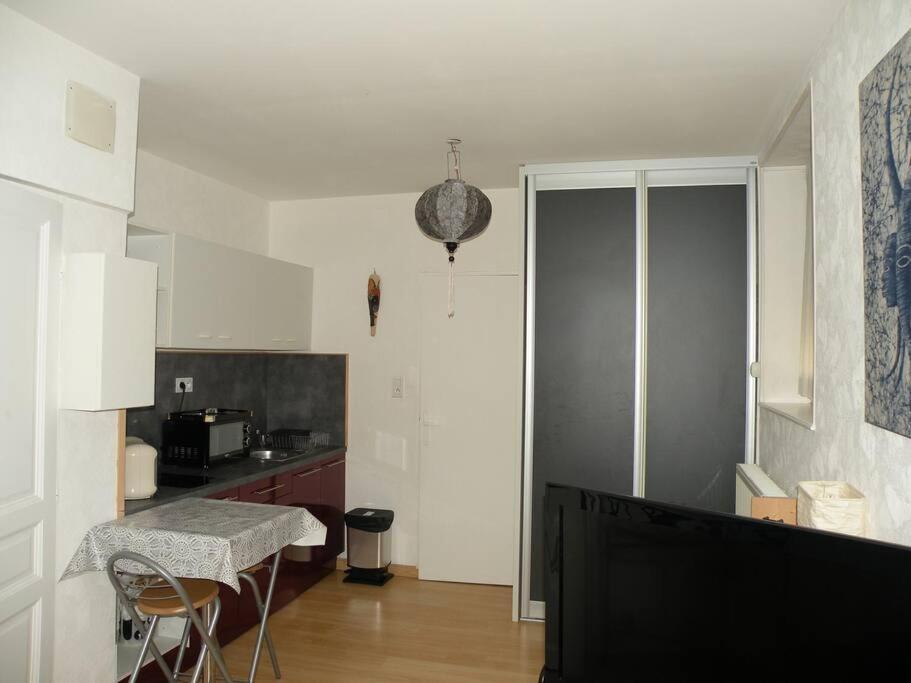 Charmant Studio A Belfort Quartier Vosges Apartment Exterior foto